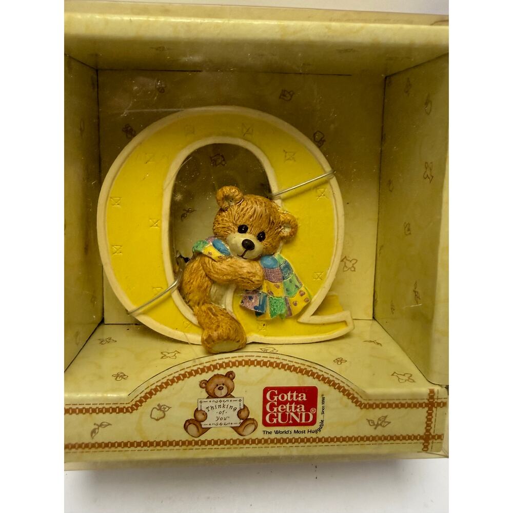 Vintage Gund Thinking Of You Letter Q Teddy Bear Display Figurine 1998